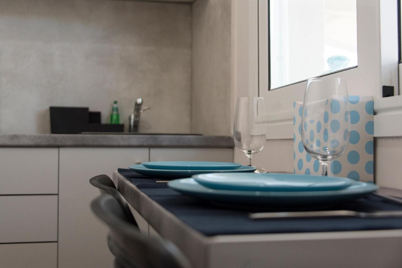 El Greco Bright, Airy Penthouse In Trendy Petralona Apartment Athens Exterior photo